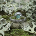 Серебряное кольцо "Лунная поверхность" с хризопразом